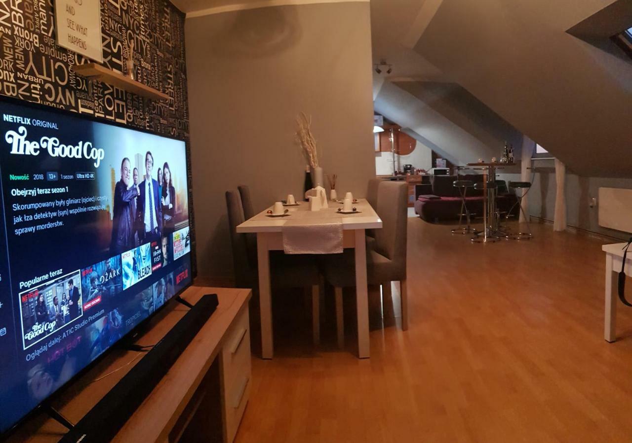 Apartament Attic Studio Tarnowskie Góry Buitenkant foto